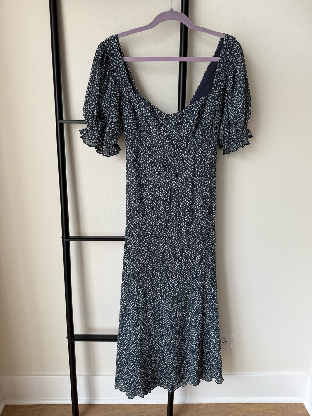 Lulu's Navy Floral Maxi Dress with Puff Sleeves
